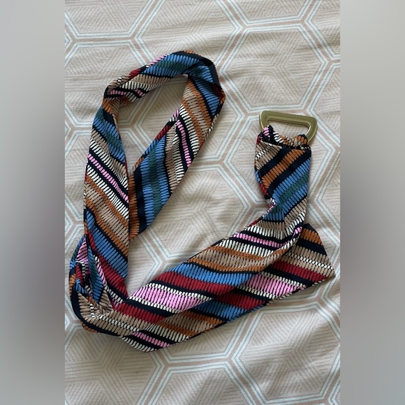 Chevron Printed Belted Halter Neck Swimsuit - Picture 4 of 4